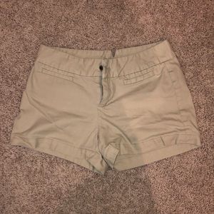 Banana Republic Size 2 Khaki Shorts